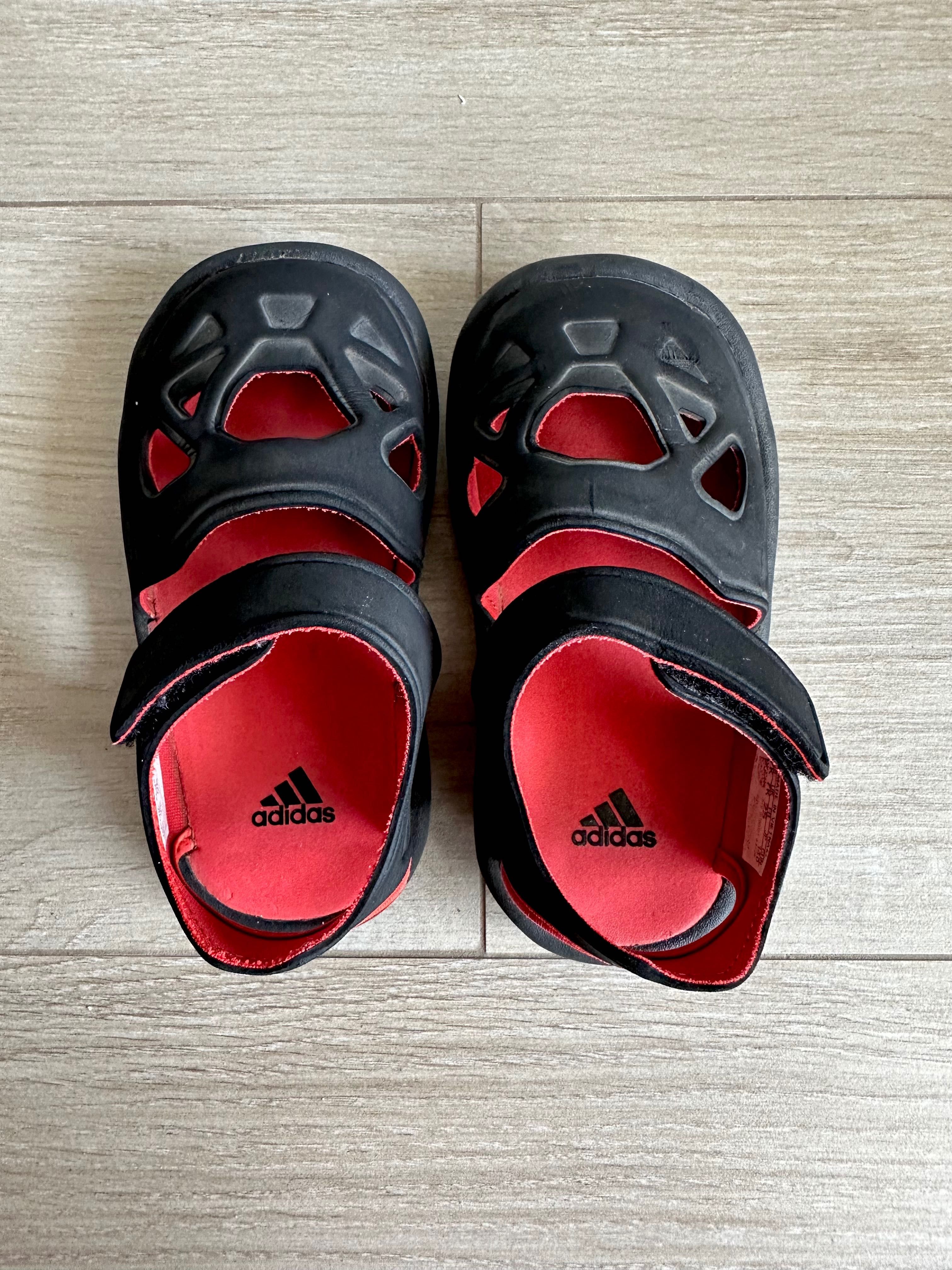 Zestaw buty/sandałki r.25 (Adidas/Nike)