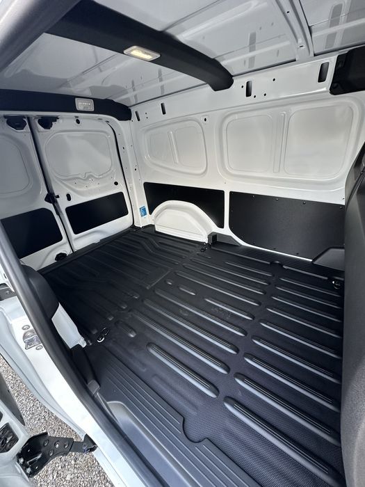 Wynajem samochodu - Renault Kangoo
