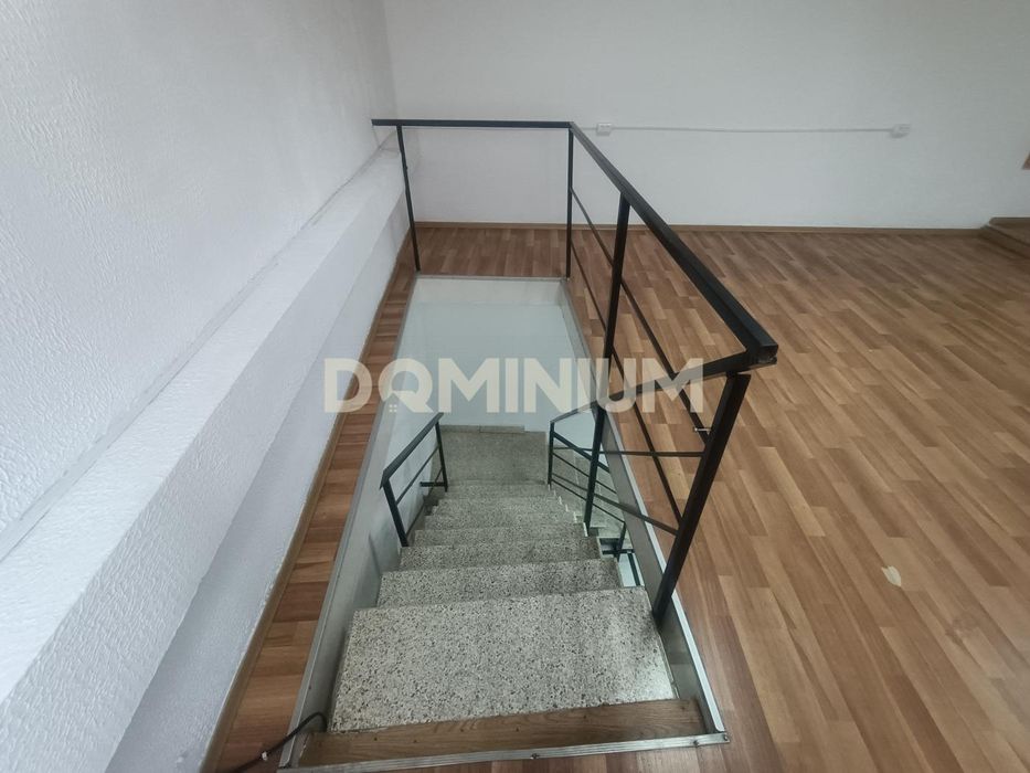 Здається комерційне приміщення біля центра Хуста