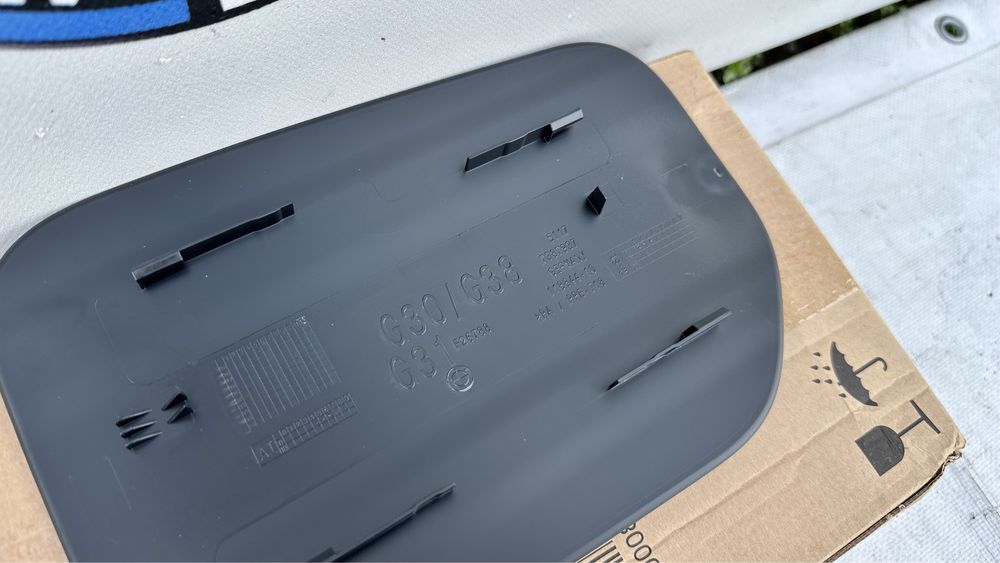 Лючок бака передній BMW G30 G31 кришка лючок бака передній під гібрид