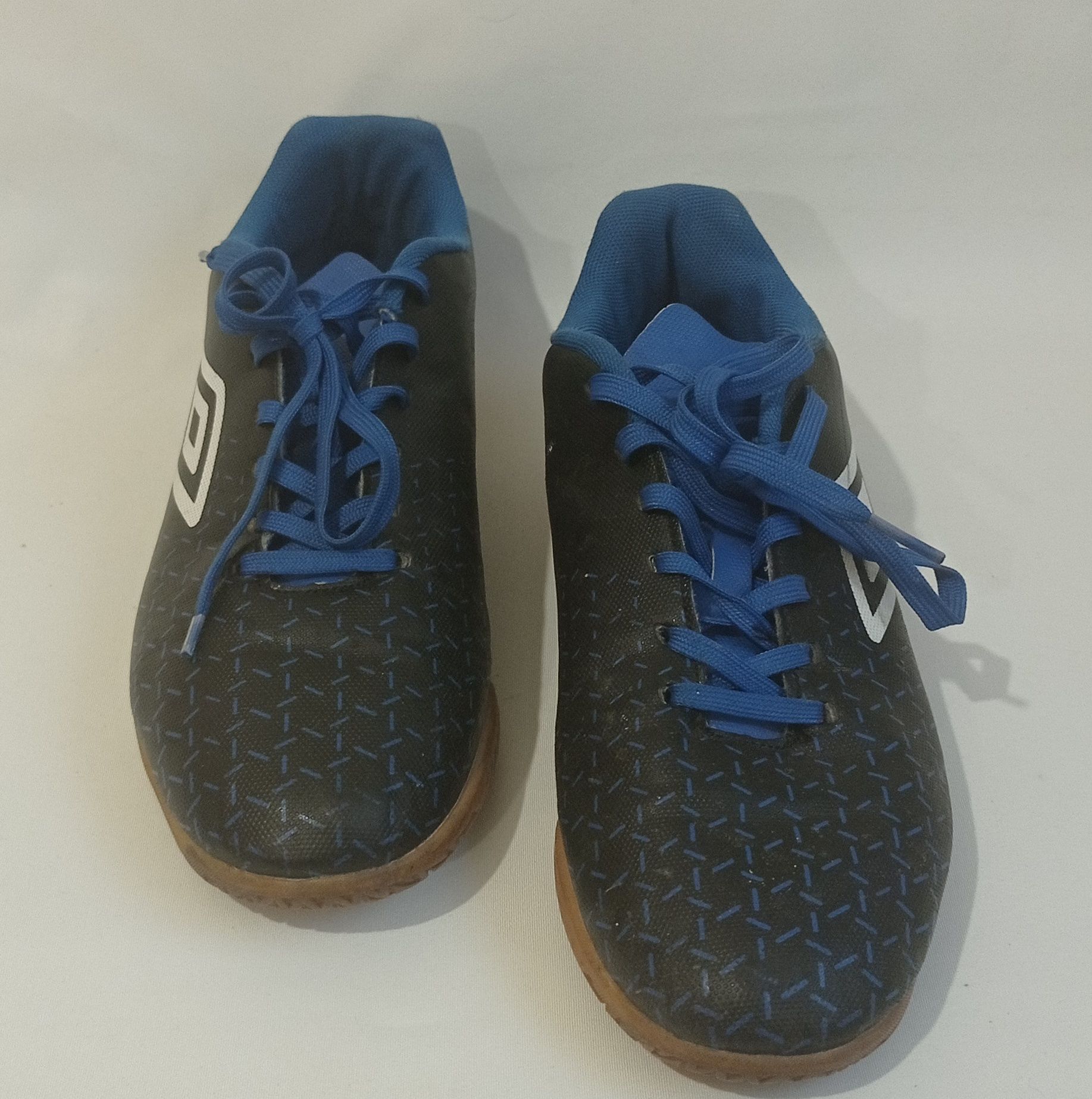 Umbro halówki 42