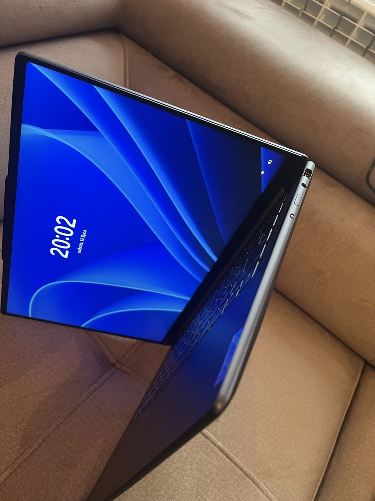 Lenovo YOGA 7 PRO