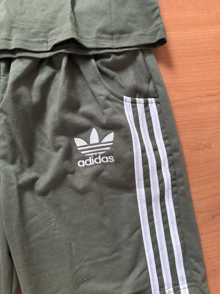 Conjunto Adidas NOVO