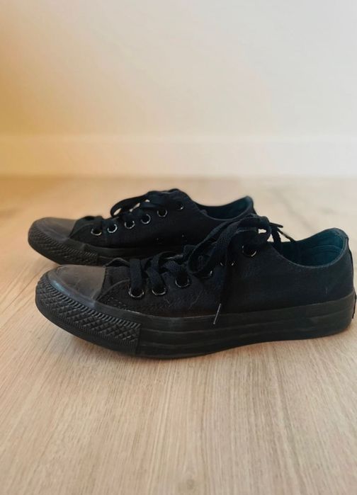 All stars converse pretas