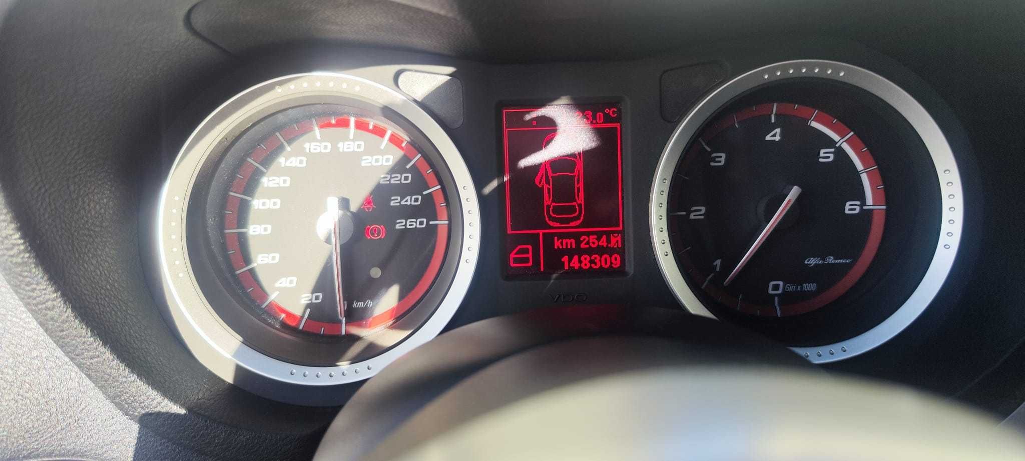 Alfa Romeo 159 Sportwagon 1.9 JTDm 16V – 150cv | Março 2010