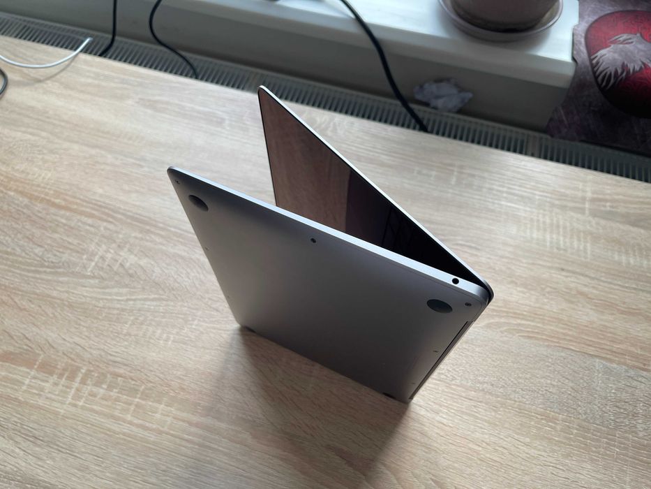 Apple MacBook Air 13'' 2020p. M1 _1000gb SSD_16gb RAM _297 циклів