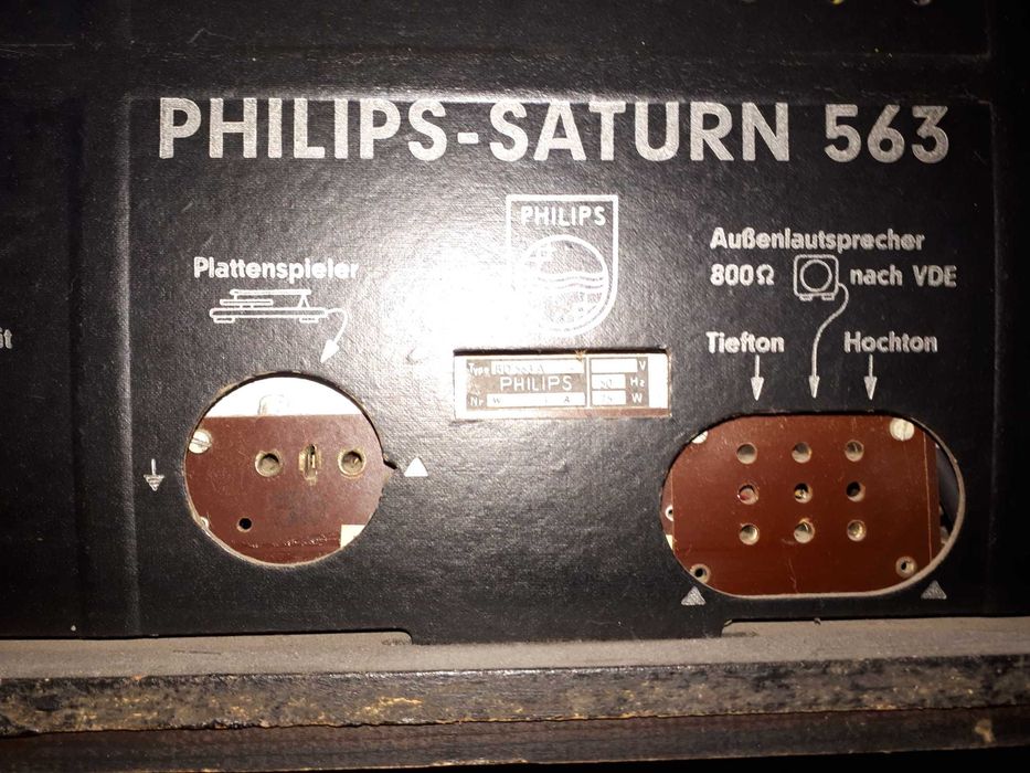 Radio Philips Saturn 563