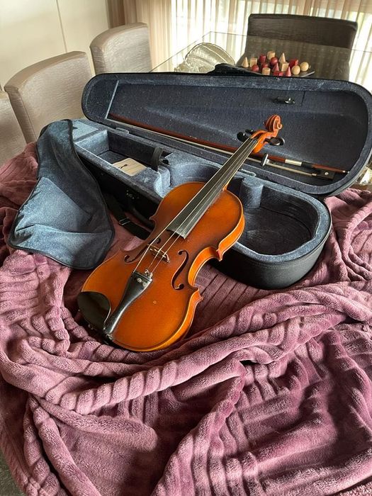 Violino feito à mão
