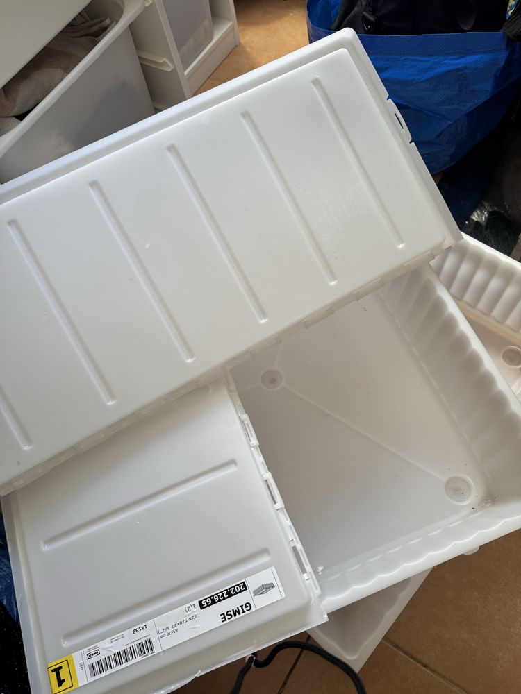 Conjunto GIMSE CAIXA GAVETA CAMA com cabides arrumação
