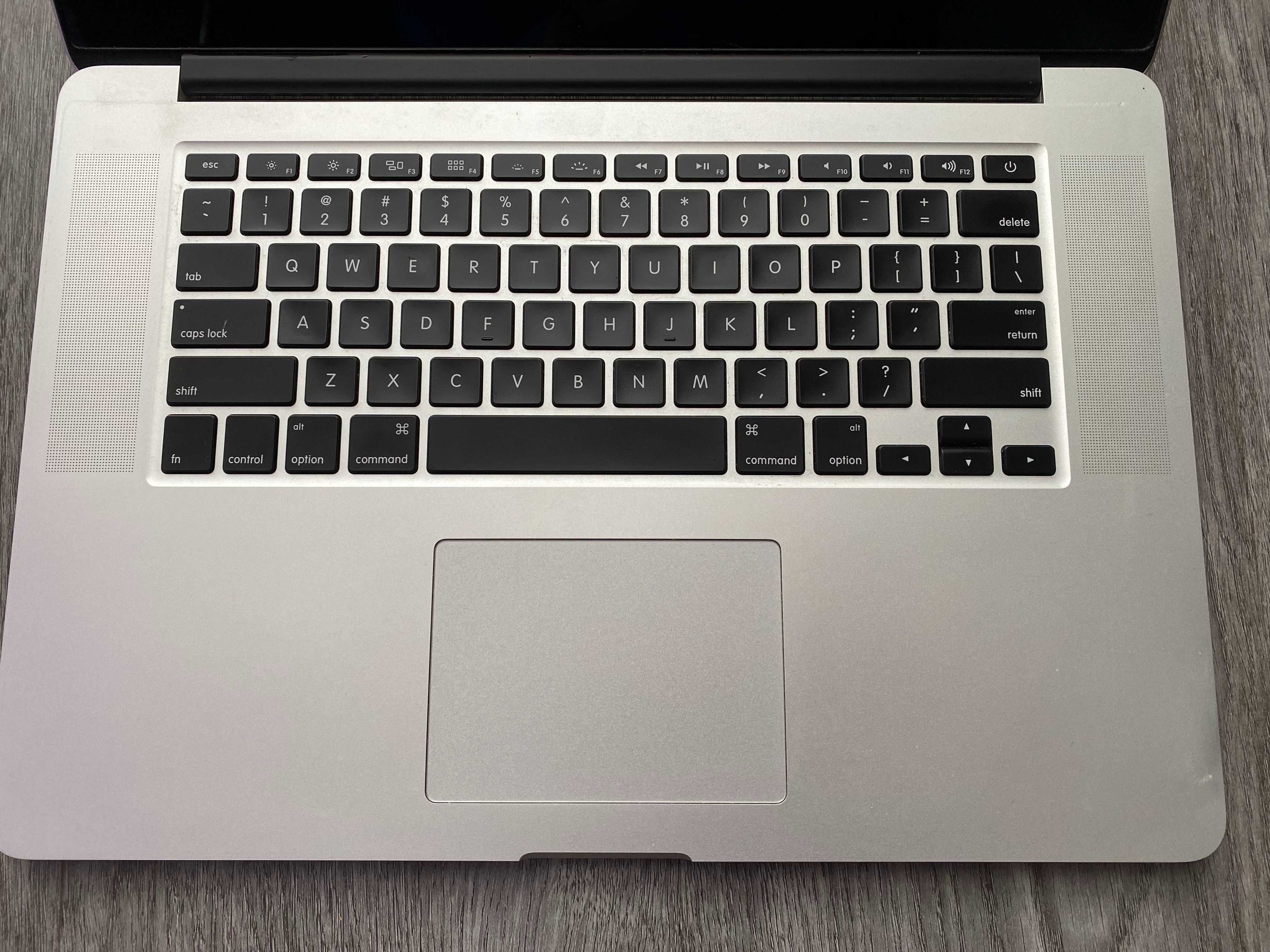 MacBook Pro 15" 2015 / i7 / 16Gb / 1Tb SSD