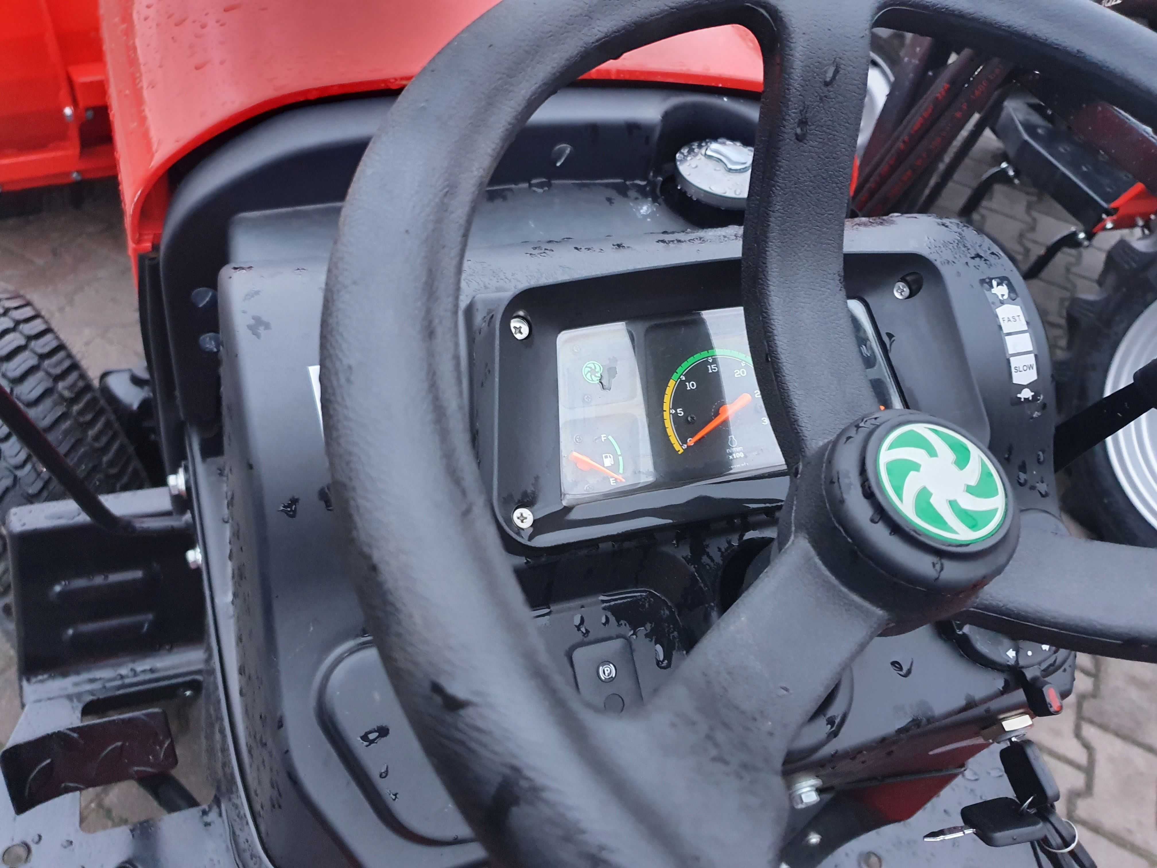 Nowy traktor ciągnik VST 918 Mitsubishi 18KM rejestracja pług