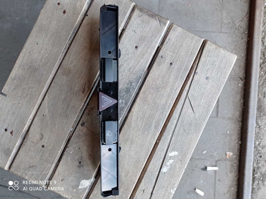 Panel z przełącznikiem świateł awaryjnych Opel Astra H, Zafira B G4P8