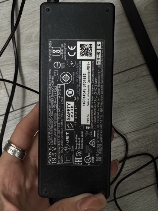 Телевізор Sony KDL-32RE303