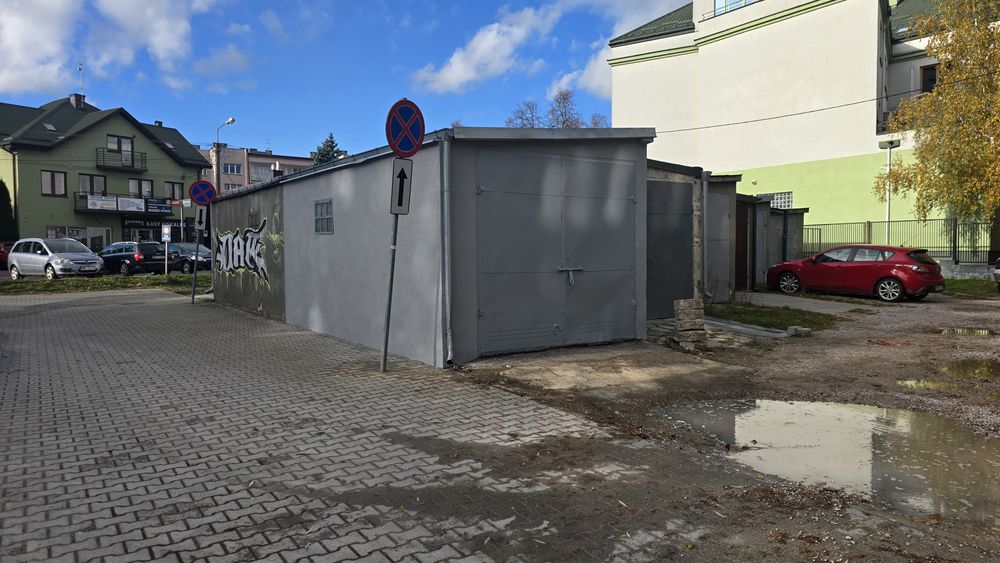 Garaż murowany - CENTRUM - urząd skarbowy