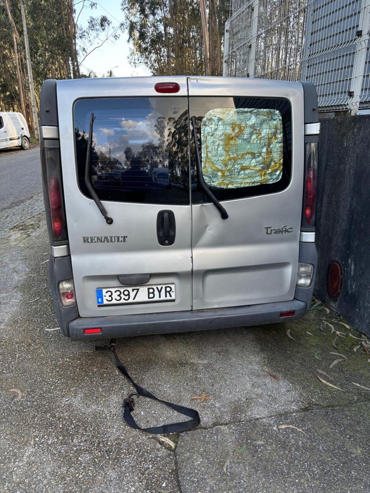 Renault Trafic para peças