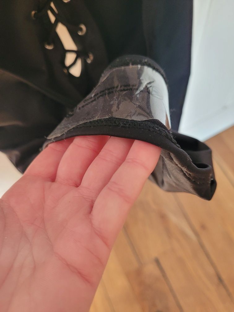 Czarny jednoczęściowy strój kąpielowy Missguided