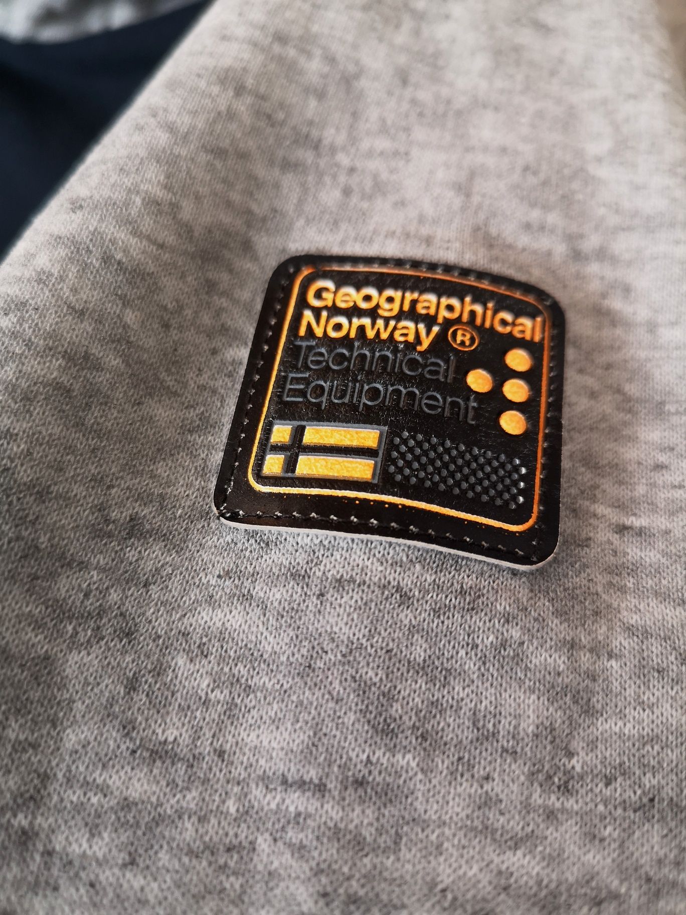 Geographical Norway Bluza męska młodzieżowa z kapturem r.S