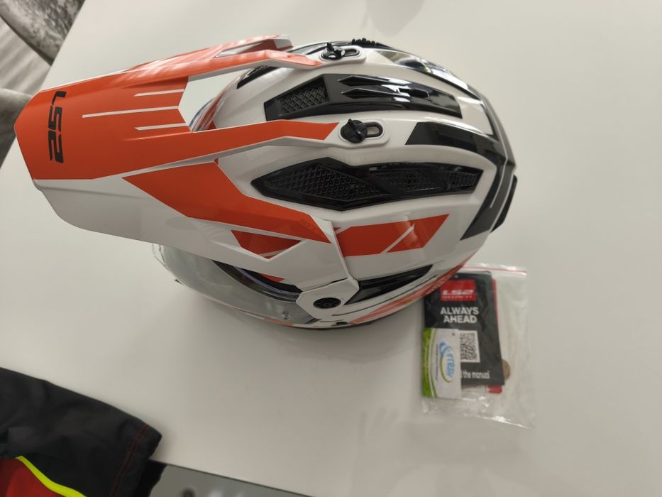 Capacete LS2 Pioneer II