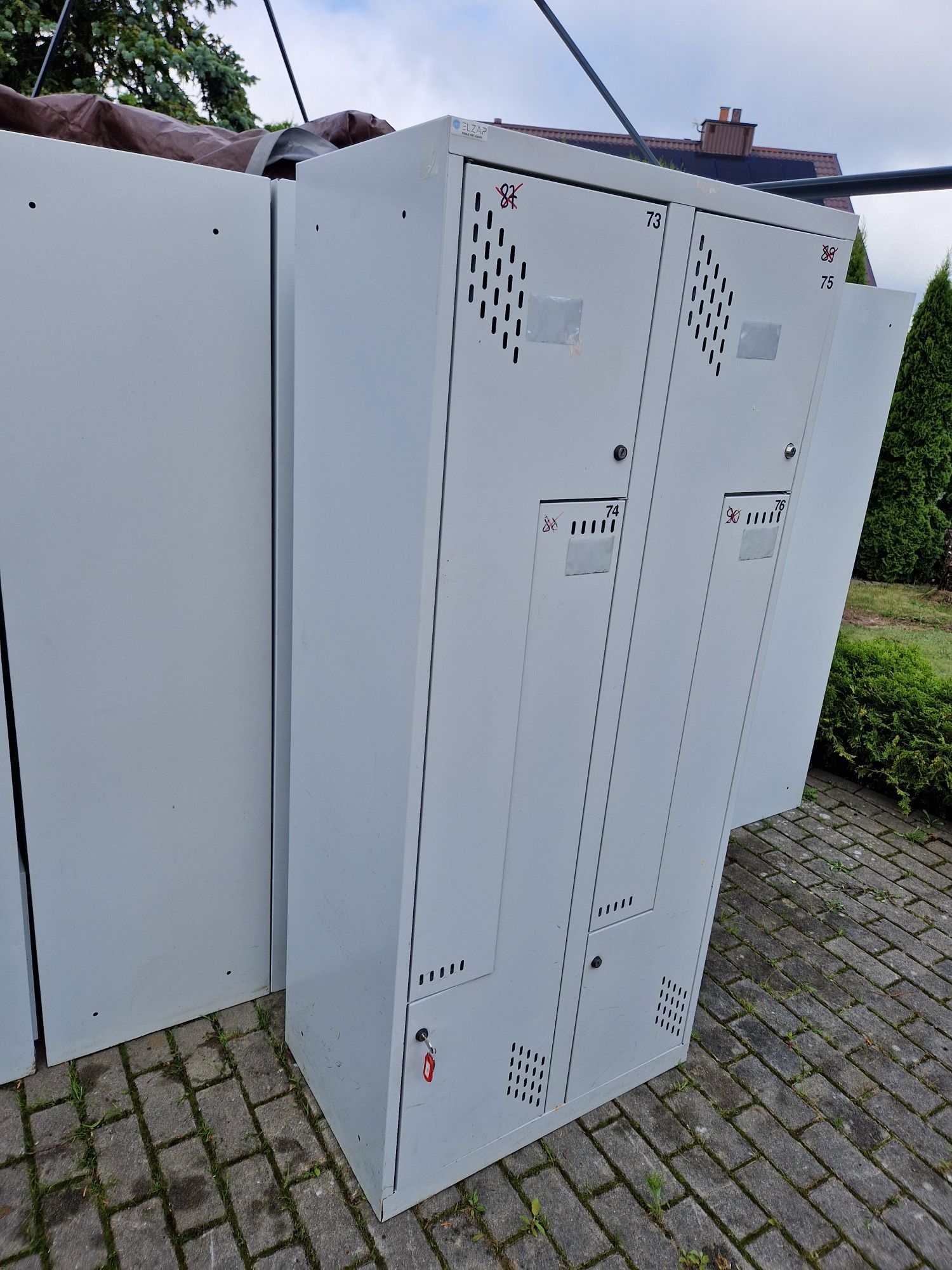 Szafka BHP ubraniowa czterodrzwiowa 180x80x50 faktura