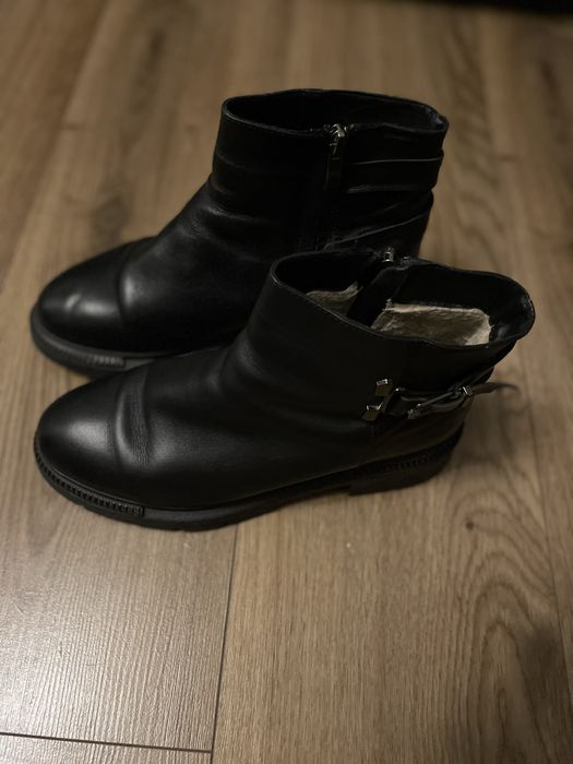 Шкіряні зимові черевики