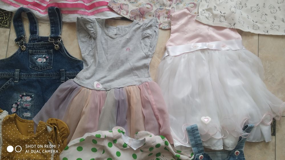 Плаття та сукні 80 розмір