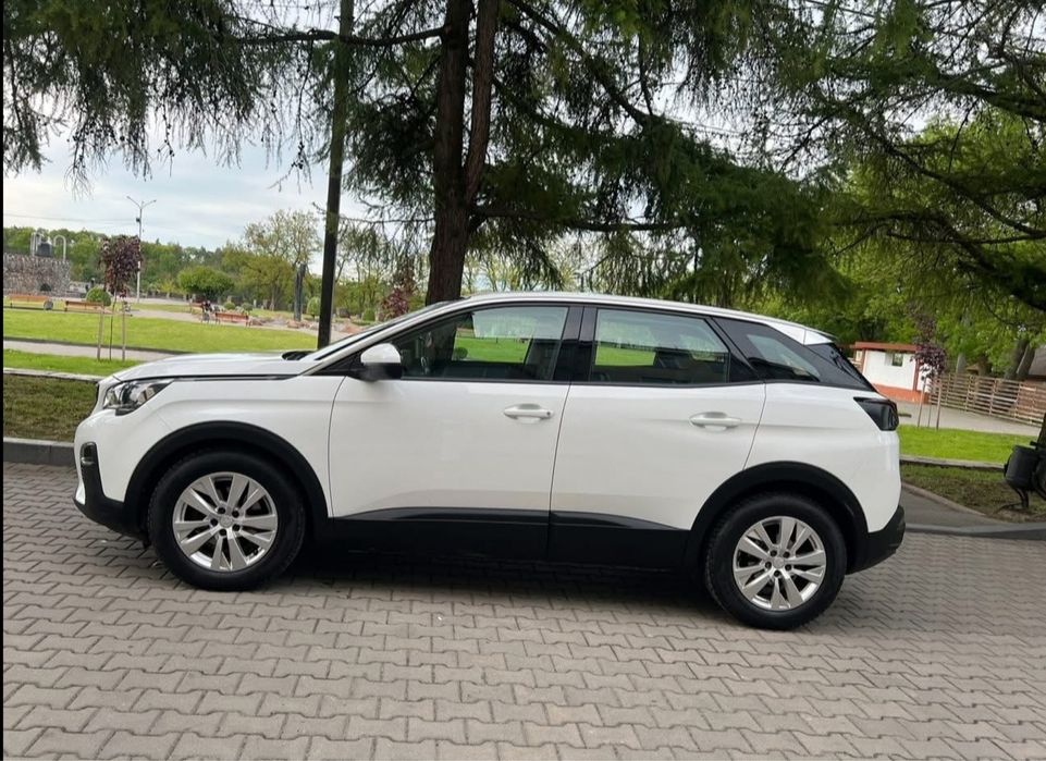 Peugeot 3008 • 2018 • 1.6 дизель • Aisin автомат •