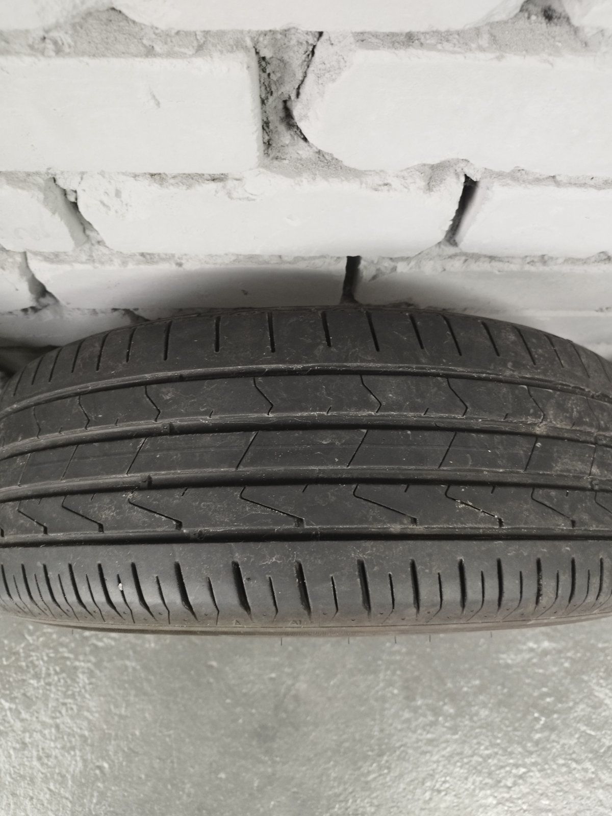 Резина лето Hankook r17 215 60