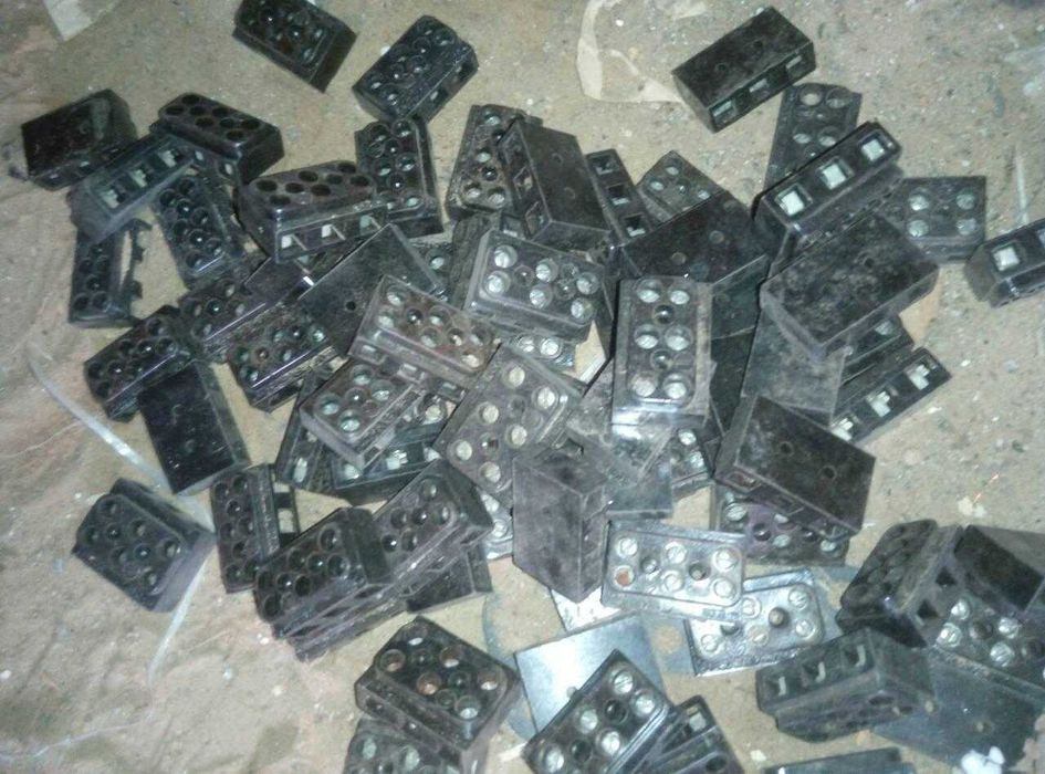 Клеммные колодки, платы контактные, зажимы