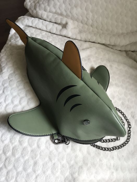 Сумка-бананка кумедна акула