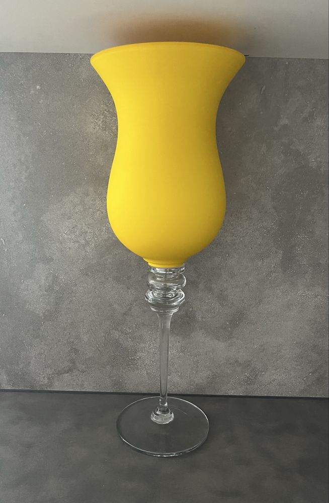 Kielich w kolorze żółtym 48cm wysokości