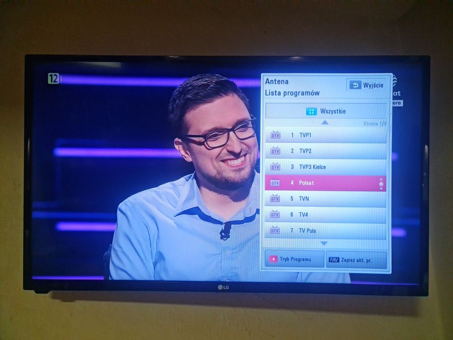 TV LG 32LJ500V z tuner DVDT-2