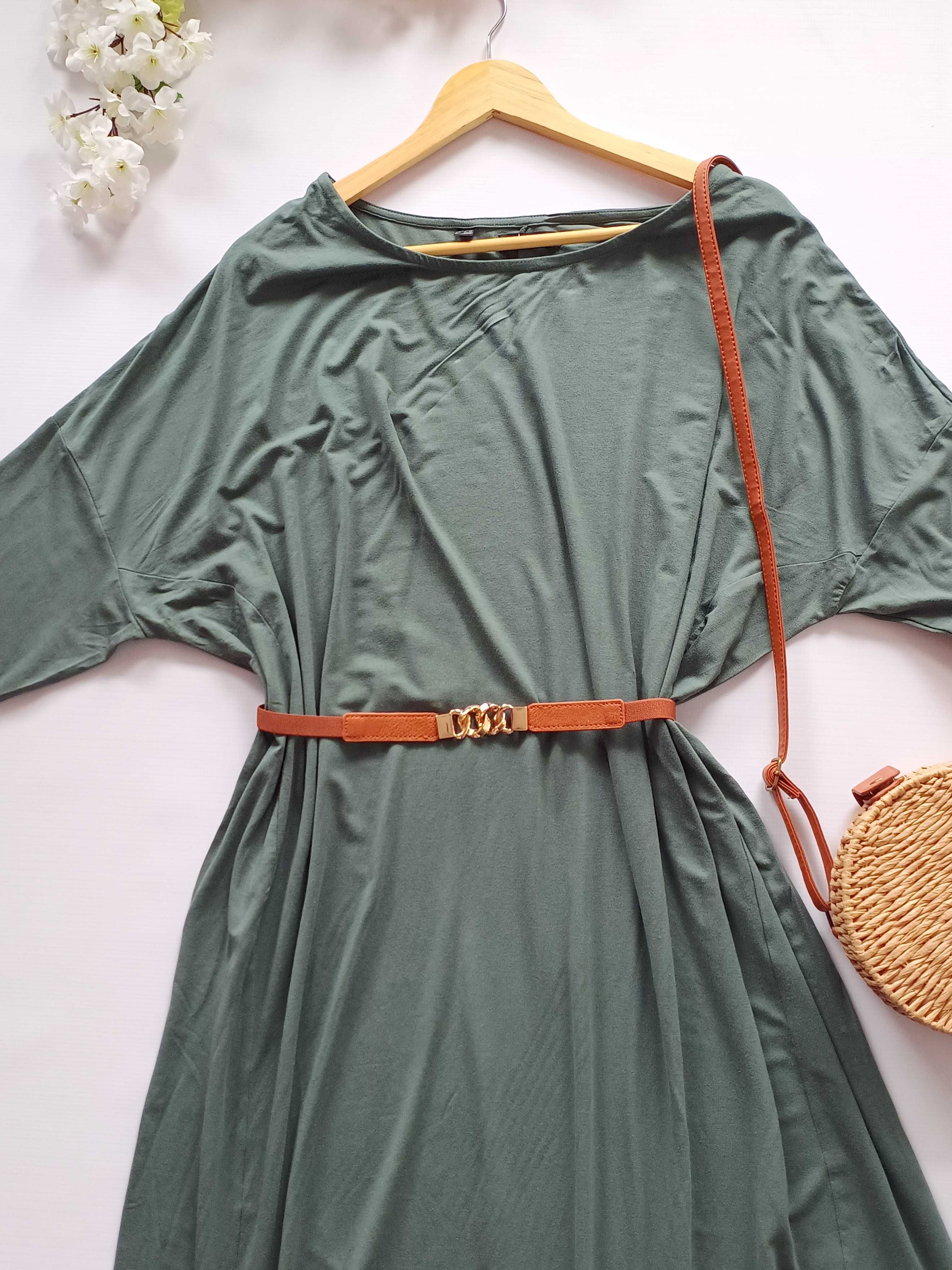 Zielona sukienka midi prosta gładka wiskoza BPC collection 48  50