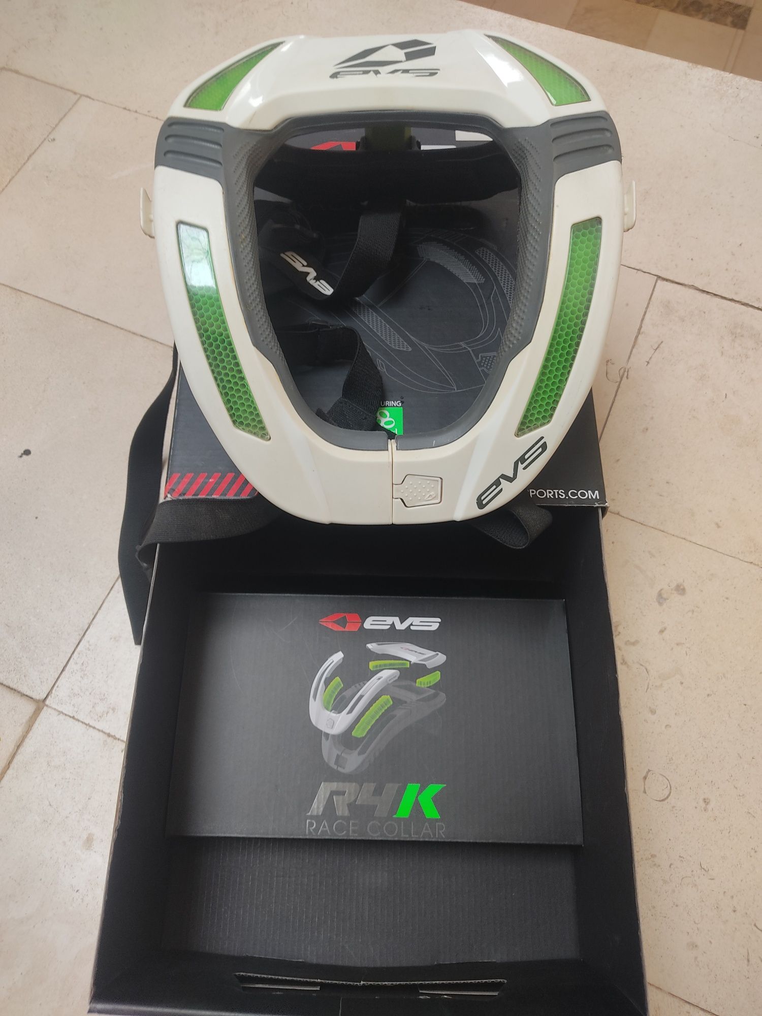 Neck brace Evs R4K