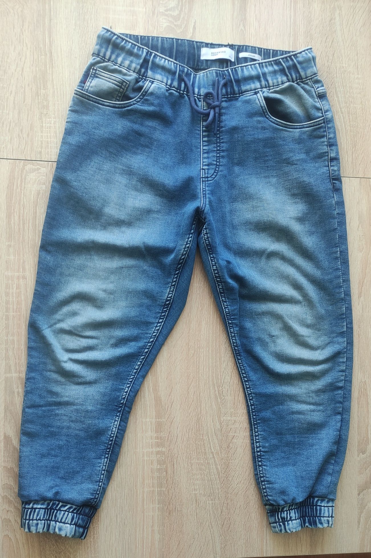 Spodnie jogger Reserved 31/32