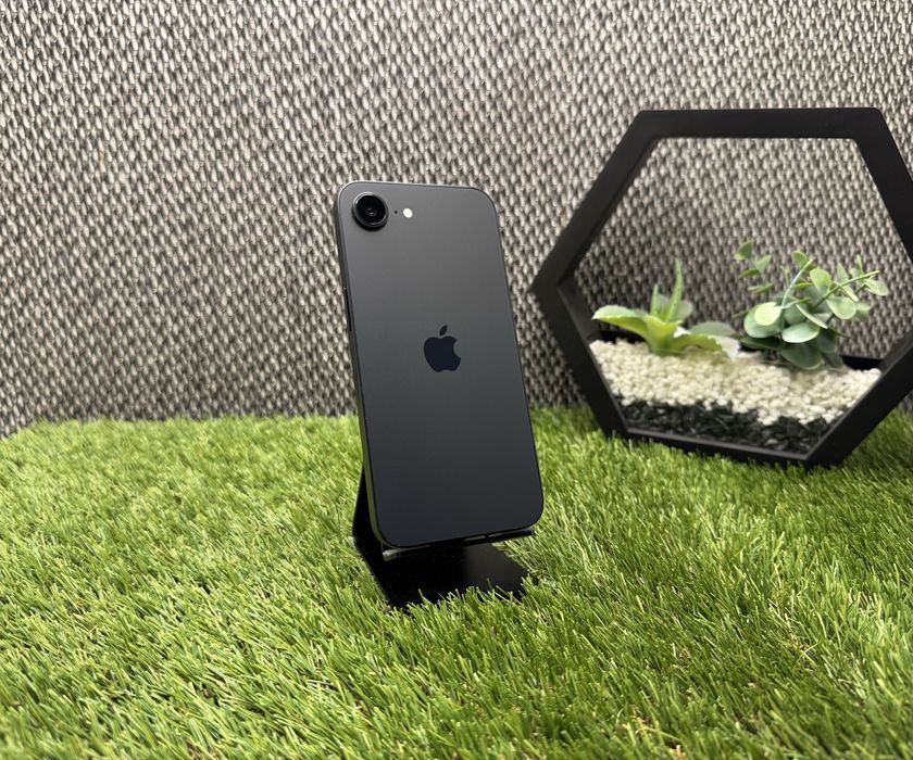 iPhone 16Е 128Gb АКБ 100% Black Айфон