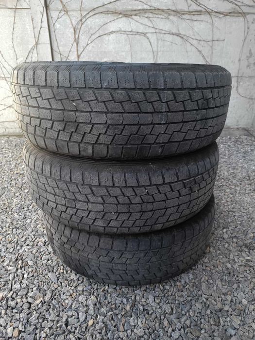 Пара Шини зима 235/60 r18 третя в подарунок