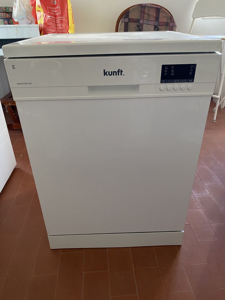 Máquina de Lavar Loiça KUNF