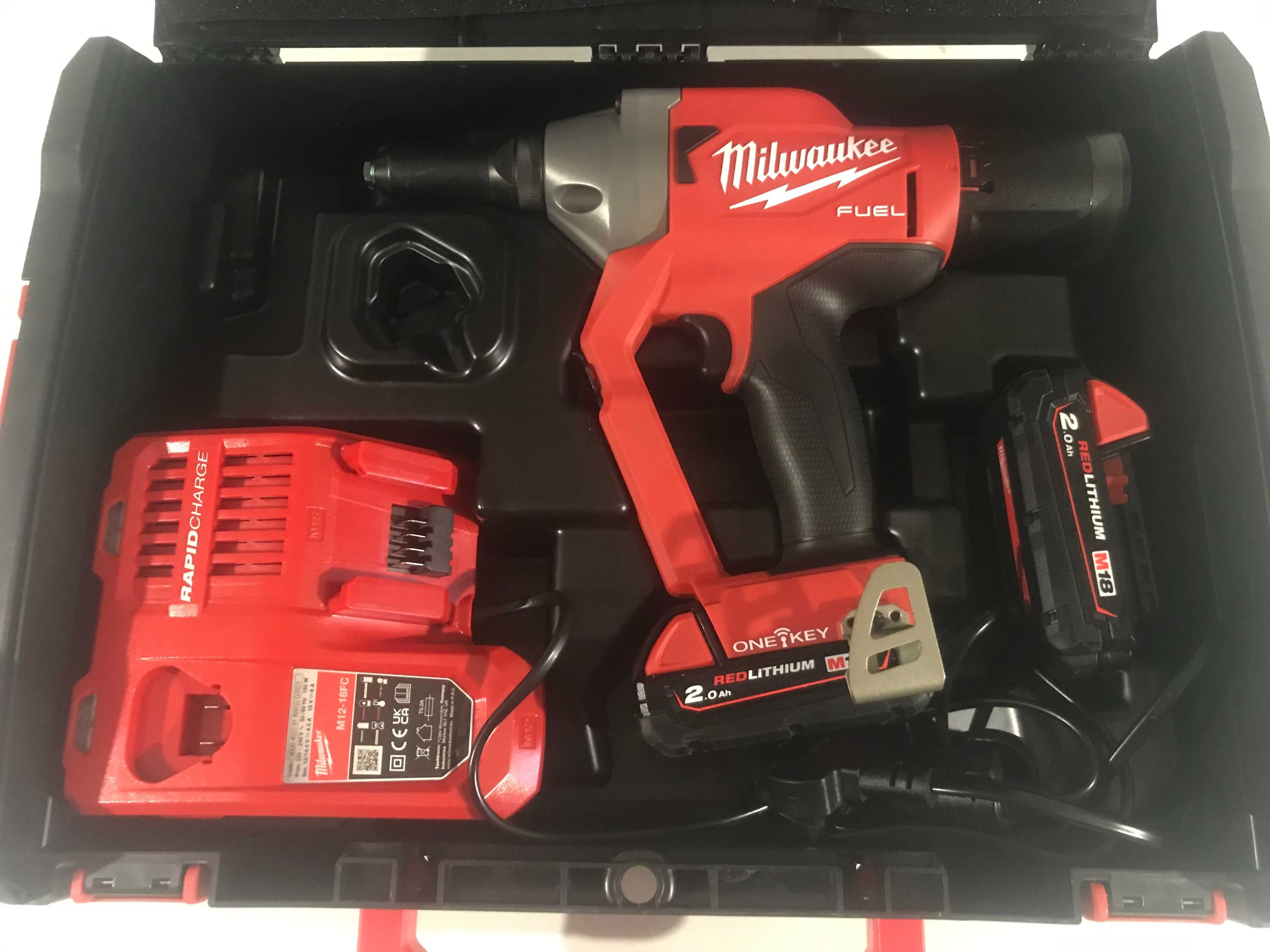 Заклепочник акумуляторний Milwaukee M18 ONEFPRT-202Xз Англії