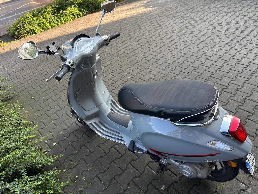 Piaggio Vespa sprint skuter 50.