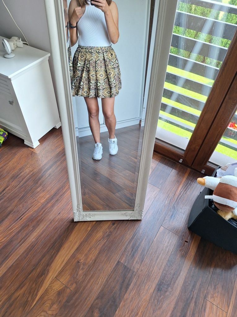 Spódniczka spódnica zdobiona zlota elegancja rozkloszowana świąteczna