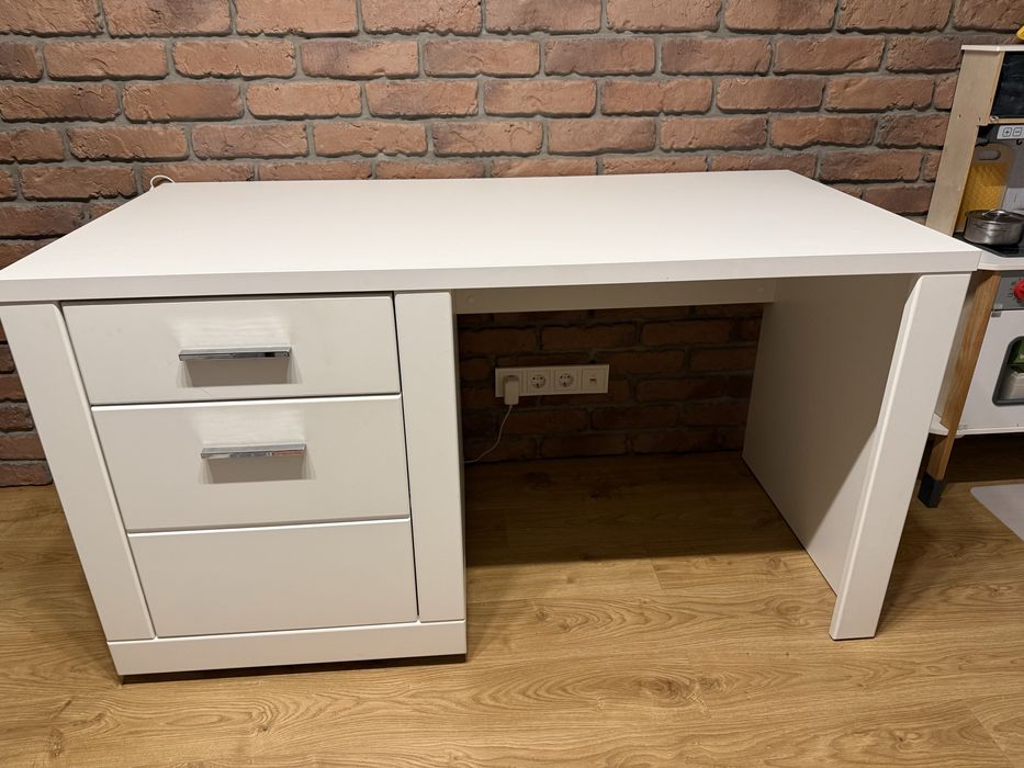 Biurko FORTE SNOW białe 140x70 cm z szufladą i szafką SNWB21-C50