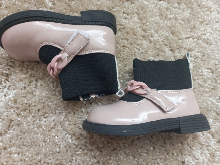 Демісезонні ботінки для дівчинки