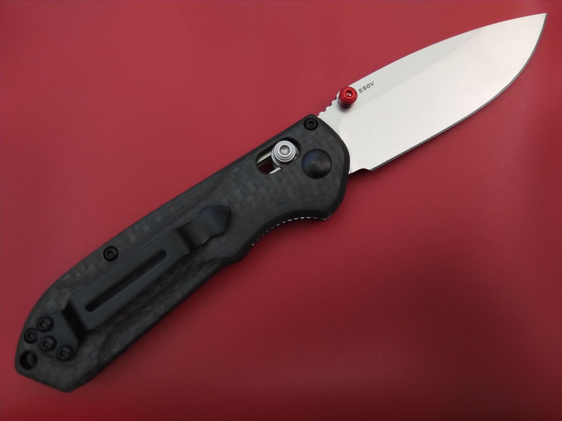 Нож Benchmade 565-1 Mini Freek Carbon Fiber