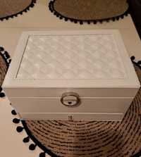 Kuferek organizer szkatułka na biżuterię zamykany prezent walentynki