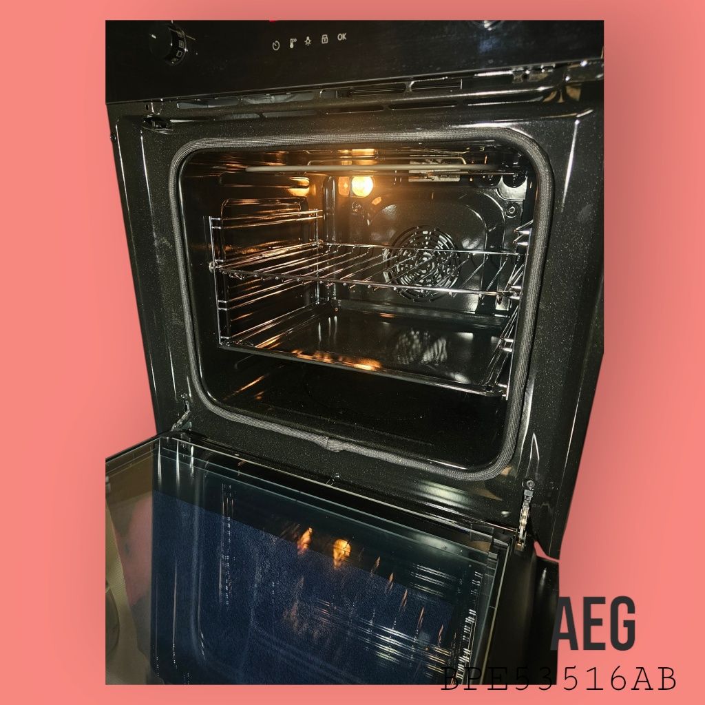 Piekarnik AEG BPE53516AB z pyrolizą – SteamBake