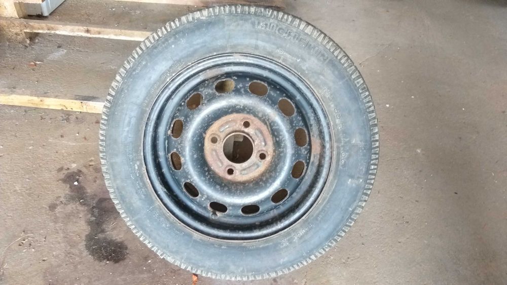 Pneu e jante para suplente 185/65 R14 86T