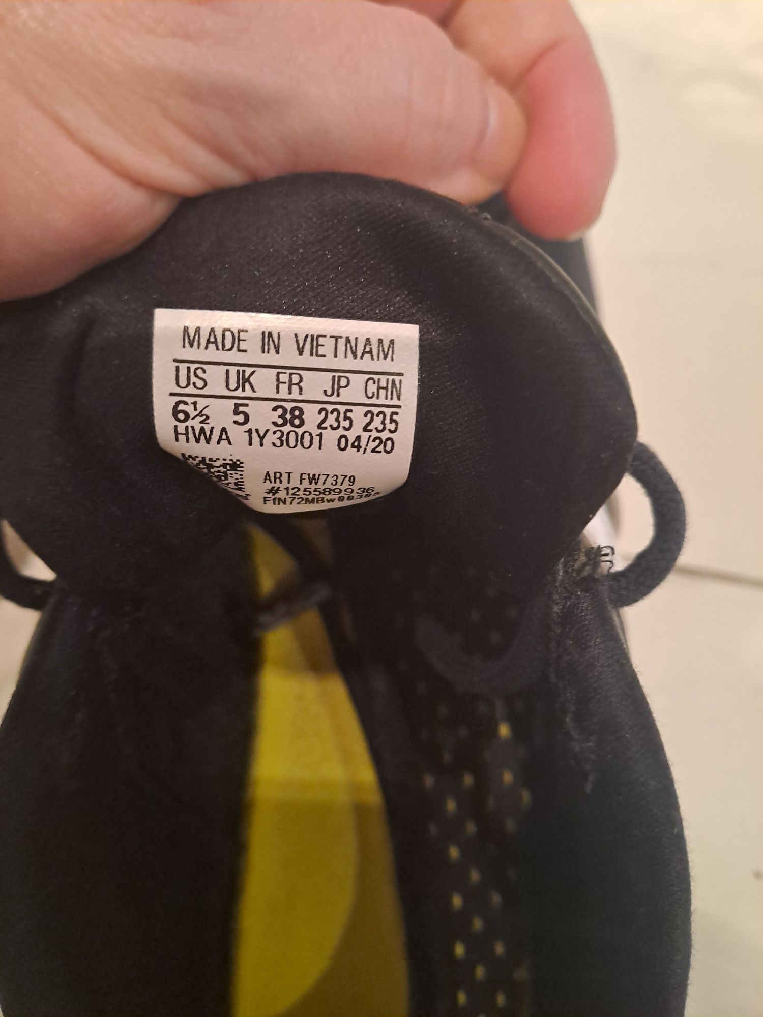 Adidasy sneakersy czarne kultowe rozmiar 38