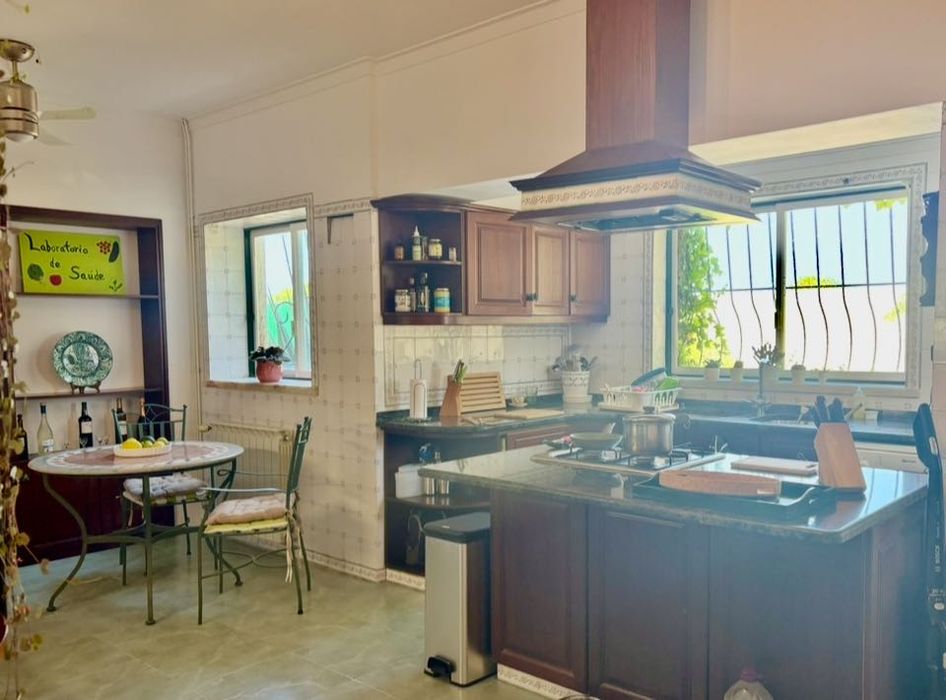 COLARES WINTER RENTAL: ( 1 Nov - 1 May) T3 w/garden, pool,  $2,999/mes