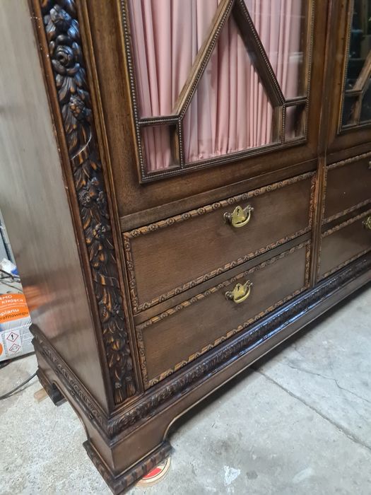 Witryna biblioteka antyk