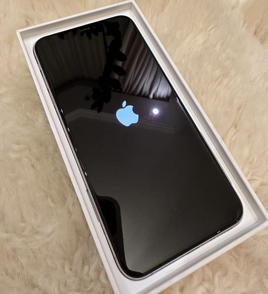 iPhone iPhone Xs Max, Silver, 256GB MTSP2LL/A оригинал, идеал